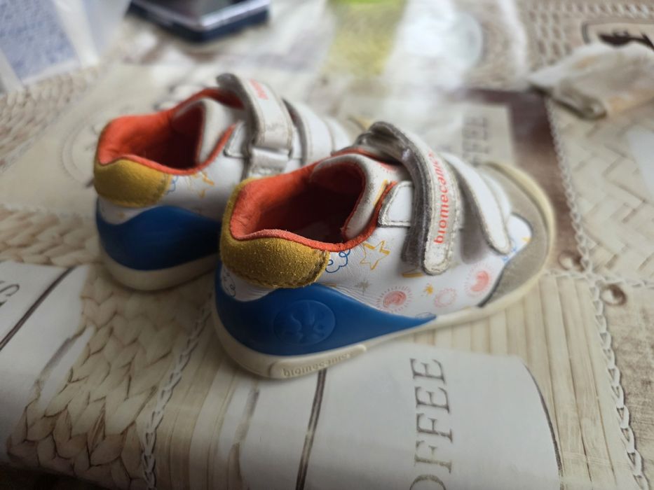 Обувки biomecanics