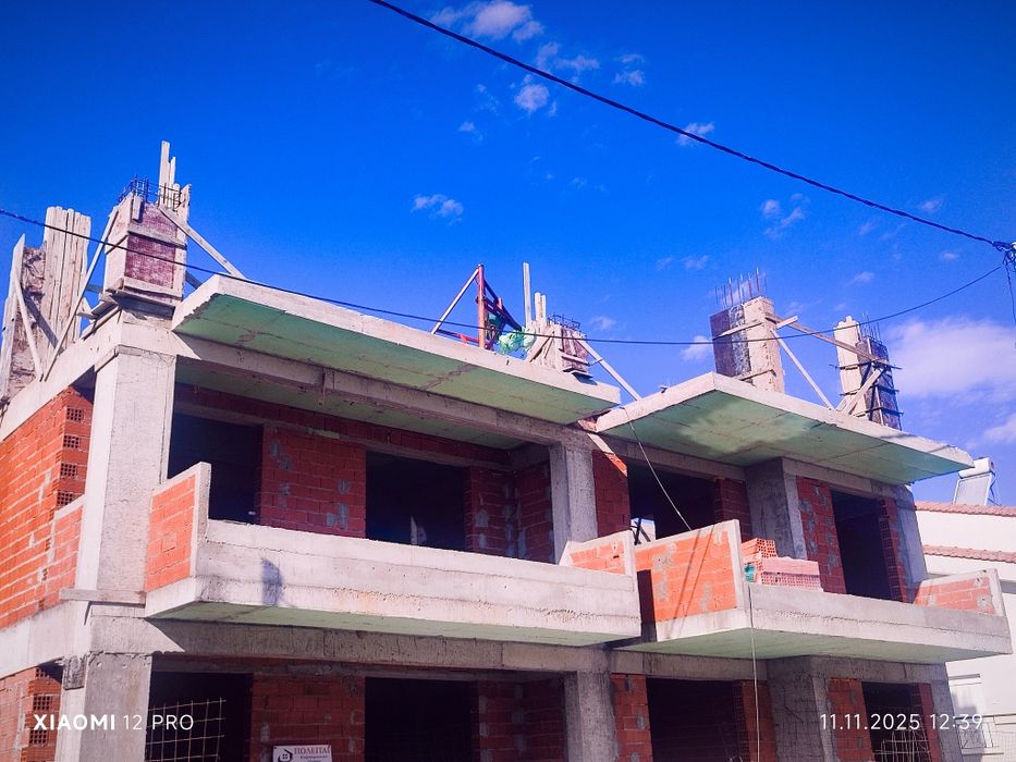 ПРОДАВА Мезонет в процес на строителство