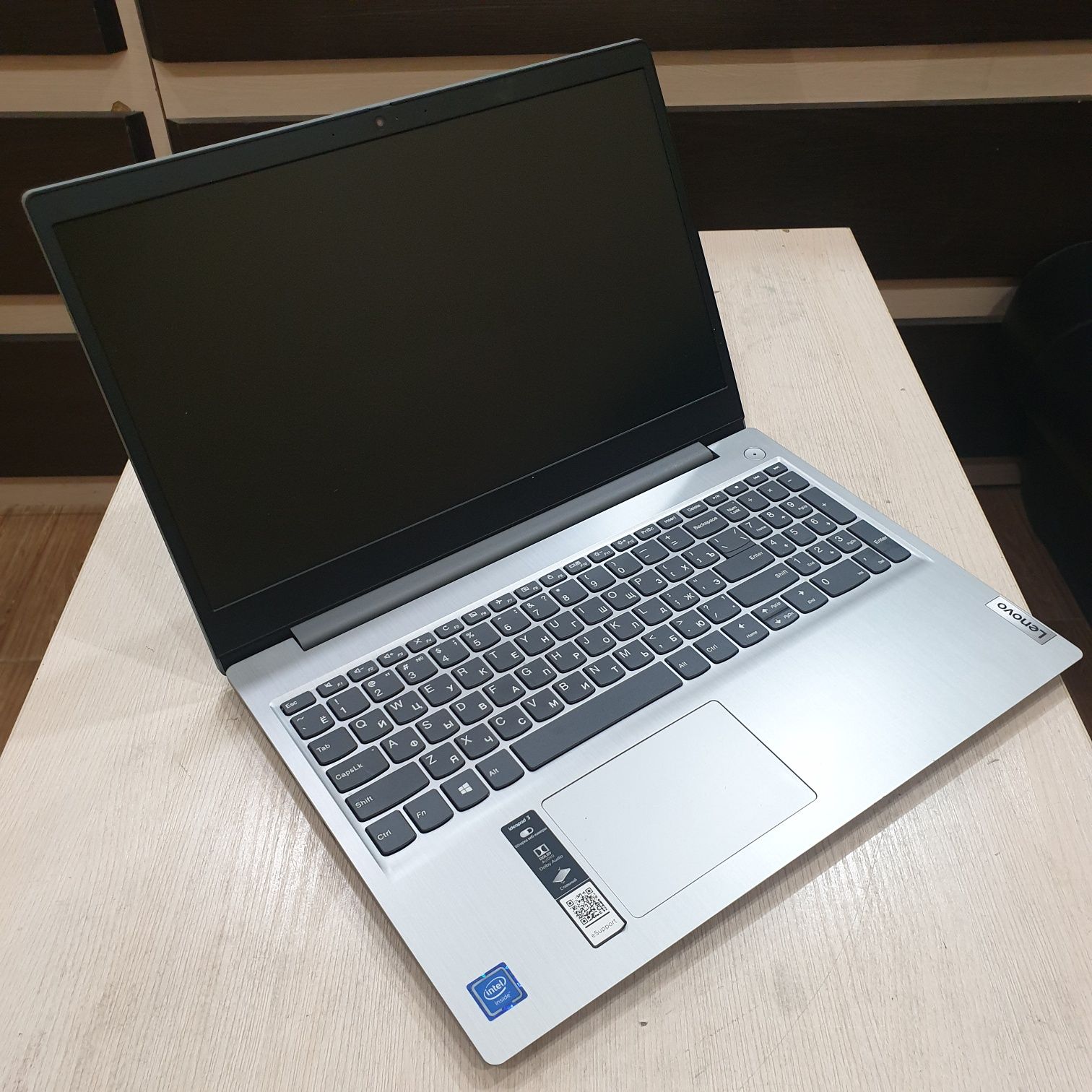 4 ядерный i3 офисный ультрабук Lenovo ideapad 3