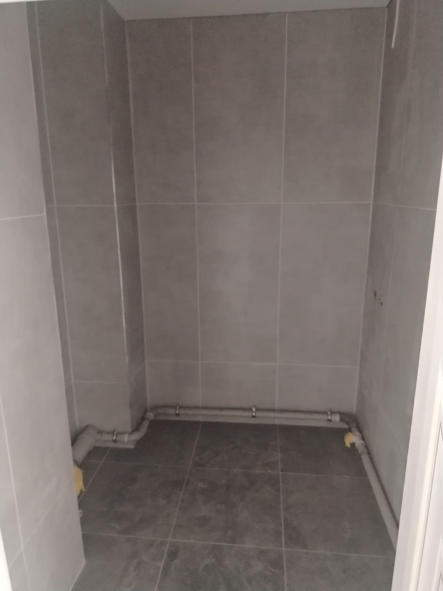 Срочно продам 13000 у.е. 1(однокомнатную) квартиру ЖК Assalom Jomiy