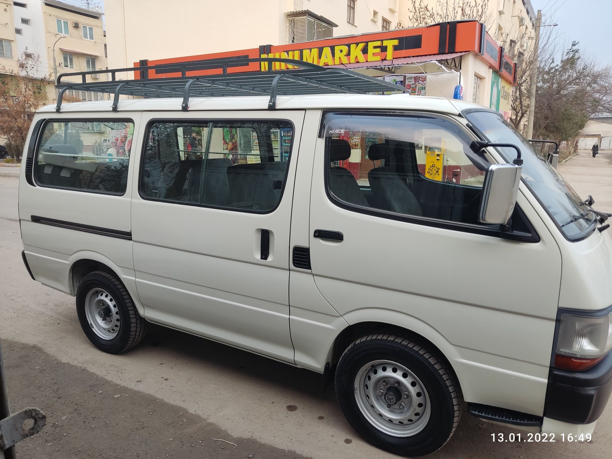 Продаю Toyota Hiace