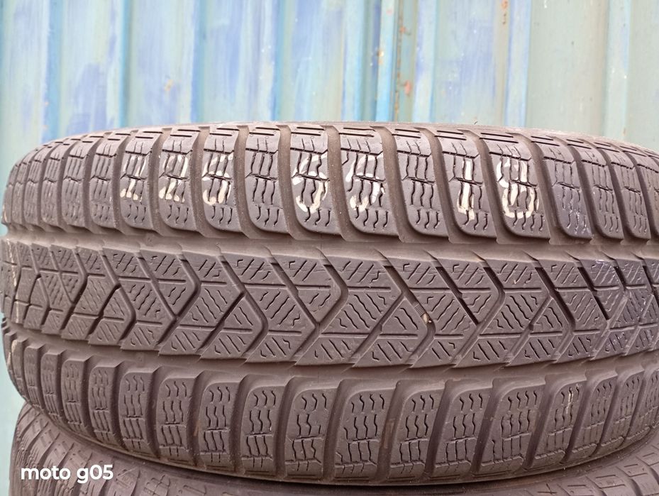 Anvelope iarna Pirelli 225 55 18