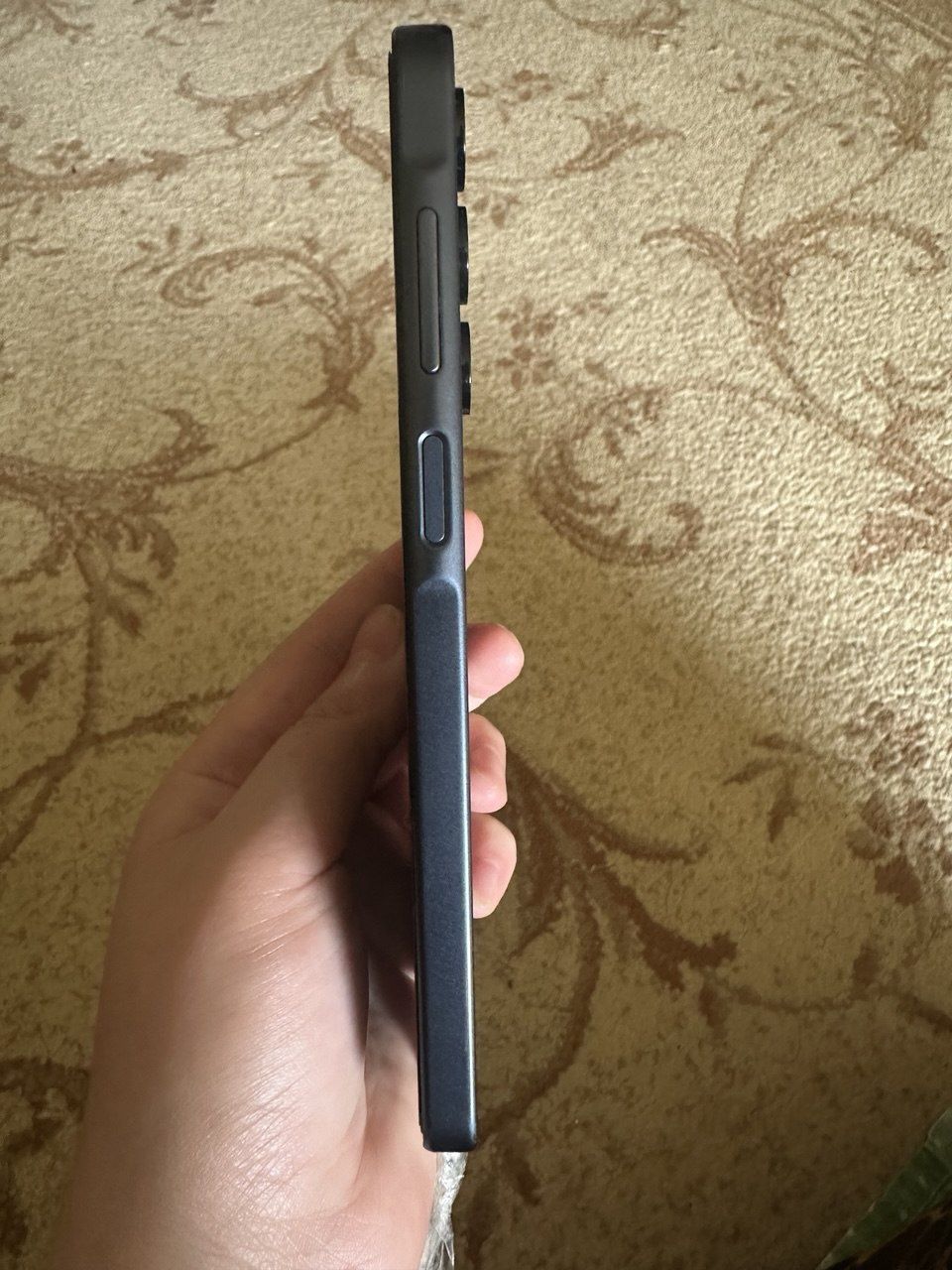 Samsung A16 3oy ishlatilgan srochniy sotiladi