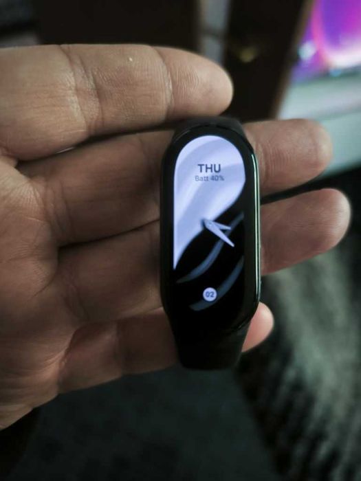 Фитнес часы mi band отдам бесплатно