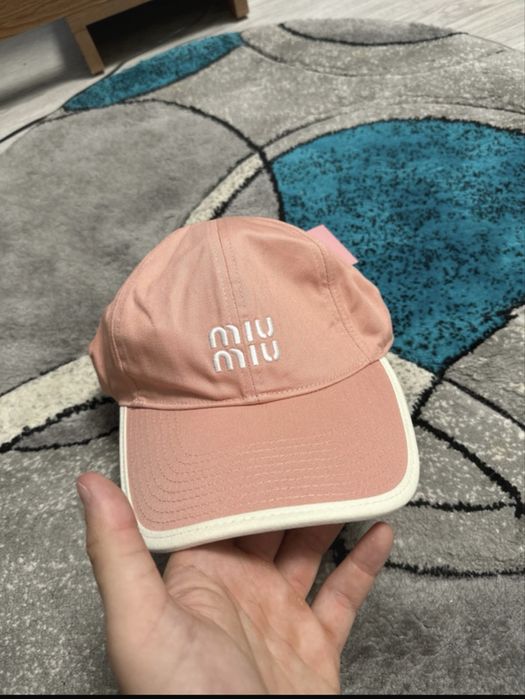 sapca Miu Miu roz