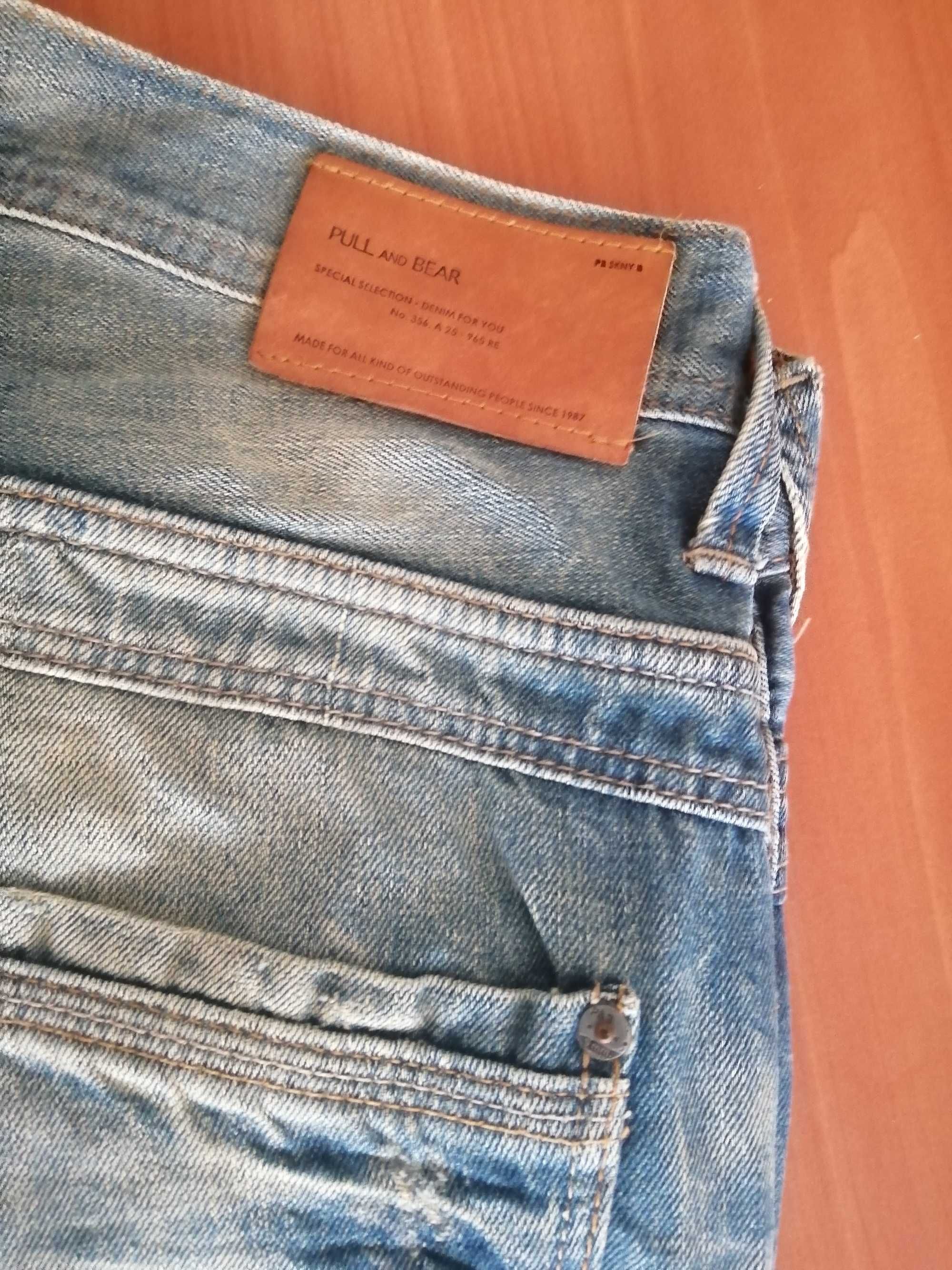 Vând jeans Pull&Bear