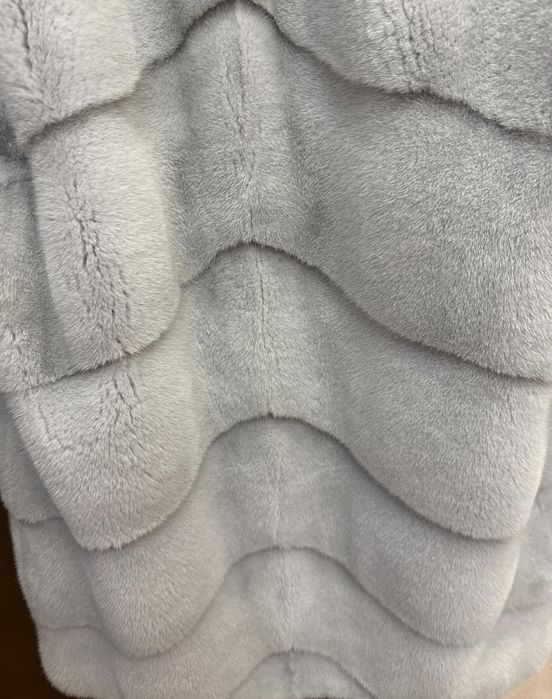 Продаю шикарную шубу одевала пару раз