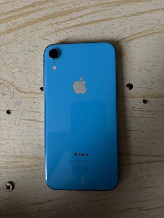 продам iphone Xr