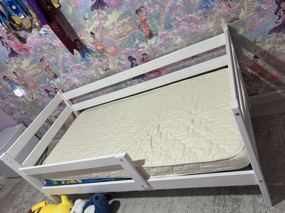 Продам детскую кроватку