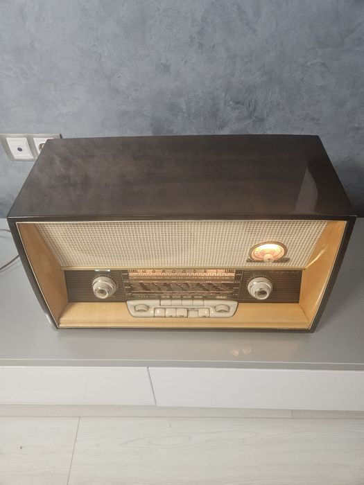 Radio Magnet (Loewe-Opta)