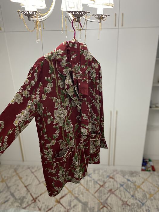 Двойка атлас очень красивая