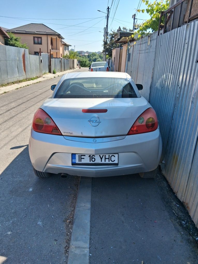 Vând Opel tigra  decapotabil
