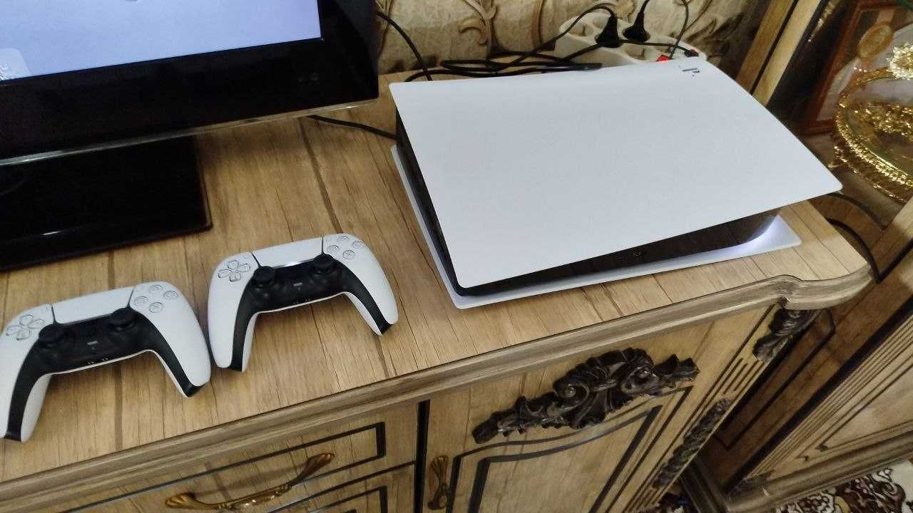 PLAYSTATION 5 Sotiladi – Ideal holatda, o‘yinlari bilan!