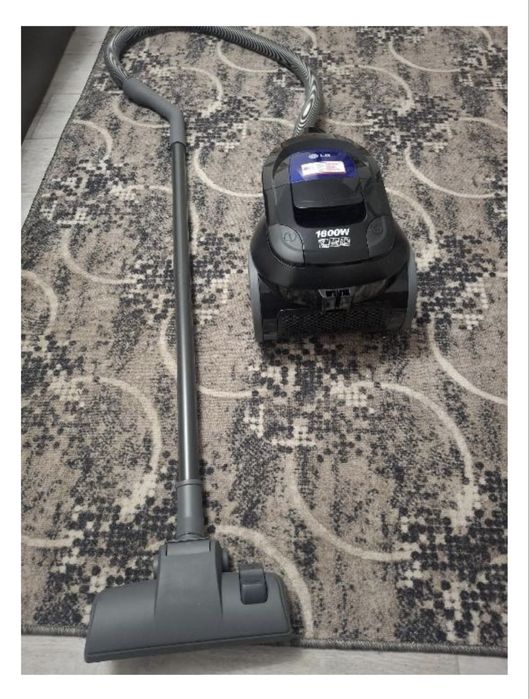 Пылесос LG, 1600w