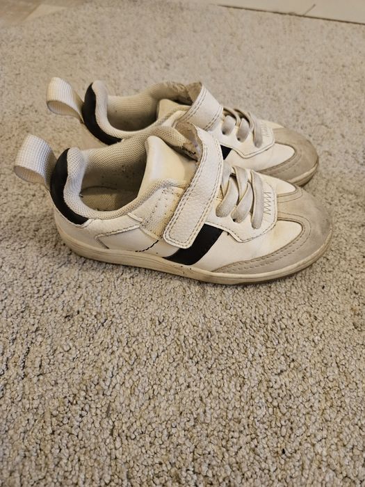 27 номен кожени обувки 10 лв за брой