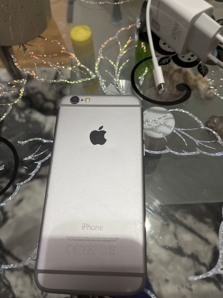 Телефон iphone 6