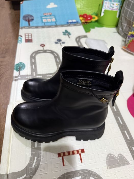 Новые ботинки josiny 39 р