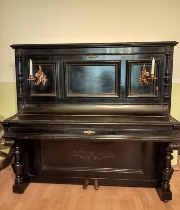 Пианино A. Becker