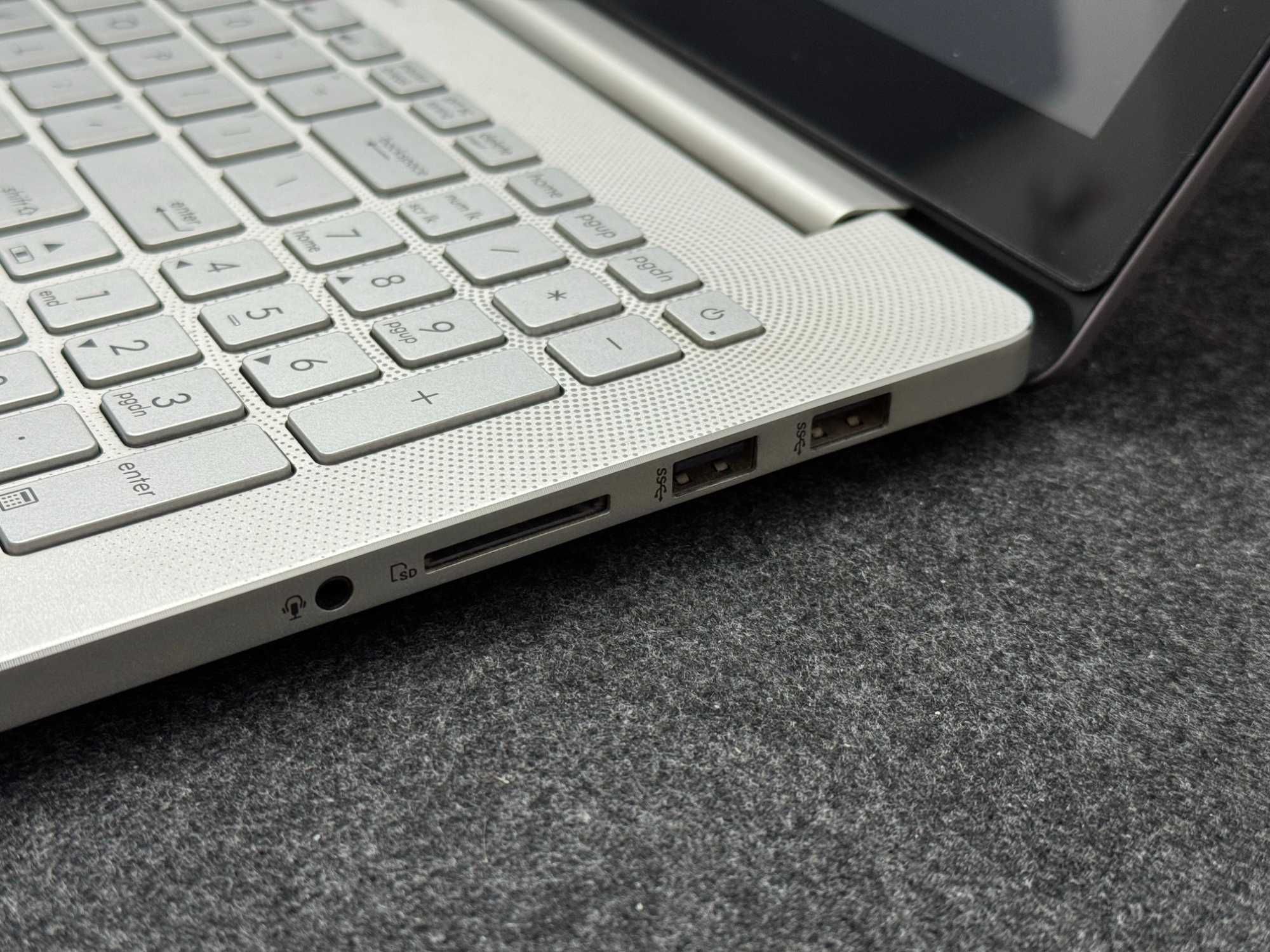 Laptop Asus, i7, ecran 4K si placa video dedicata!