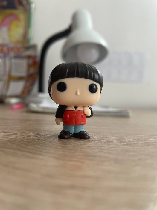 Stranger Things / Kinder Joy Will