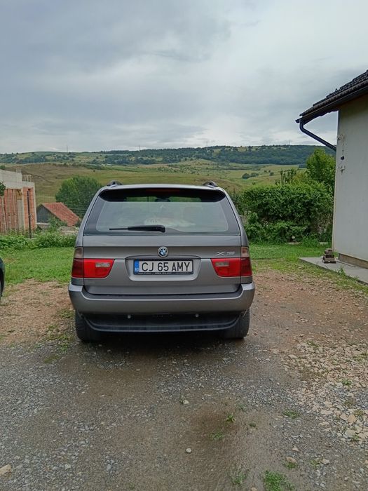 Vand sau schimb BMW X5.An 2004 ,218CP