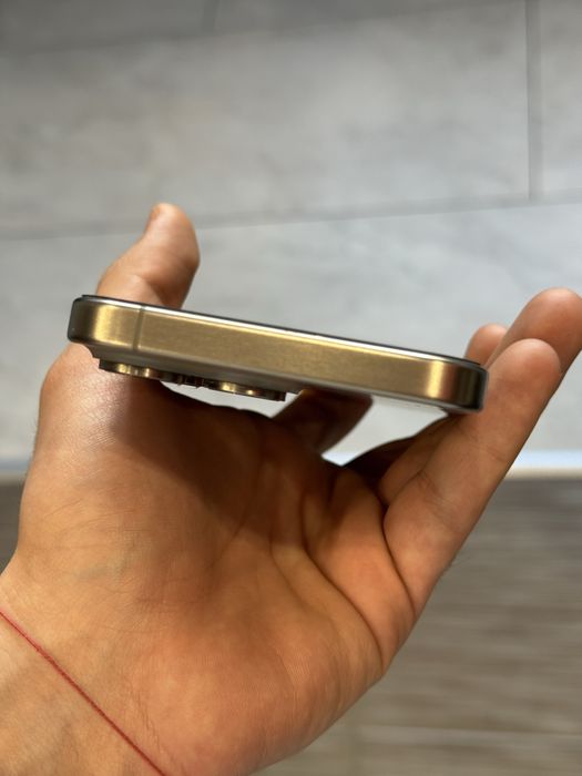 Iphone 15 pro max Titanium