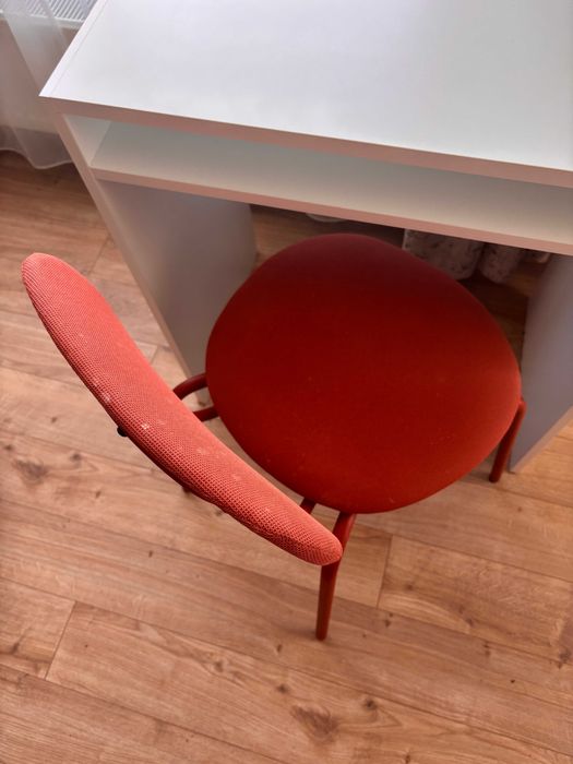 Ikea birou TORALD si scaun ÖSTANÖ ca noi