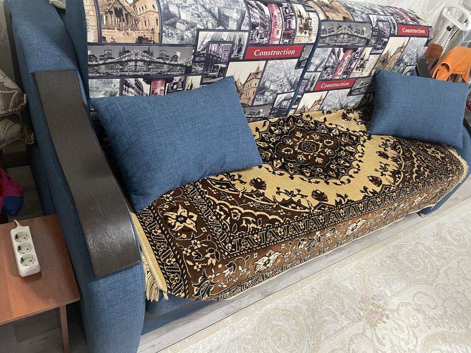 Продам б/у диван, в хорошем состоянии