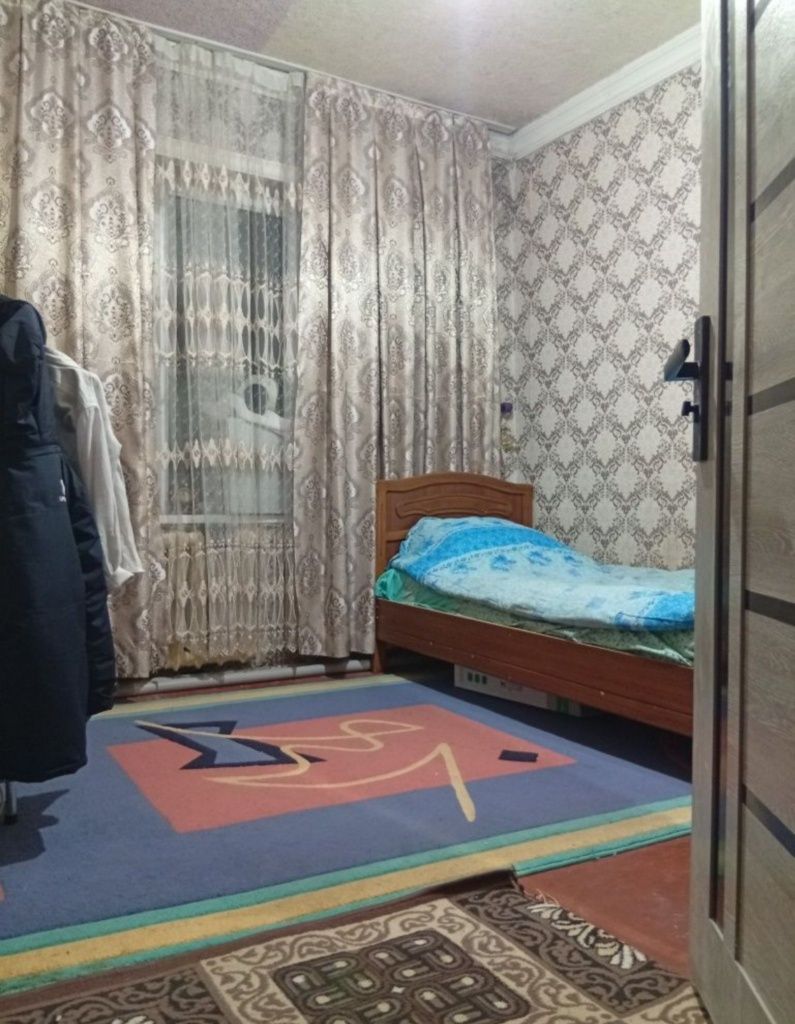 Чиланзар 7 срочно продаётся квартира галерейного типа 2/4/4