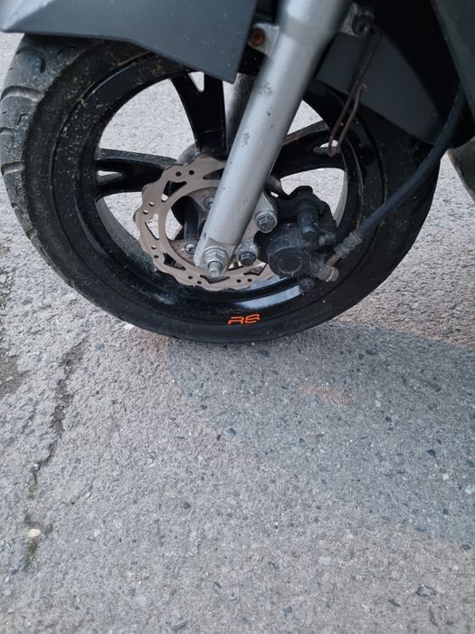 Scuter PEUCEOT K1 KISBEE 49cm Perfect funcțional sa da și la schimb