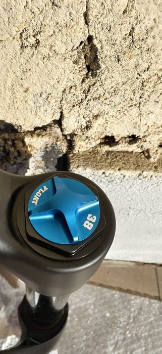 Нова FOX RACING SHOX 38 FLOAT Rhythm 27.5" 170mm GRIP BOOST 15x110mm