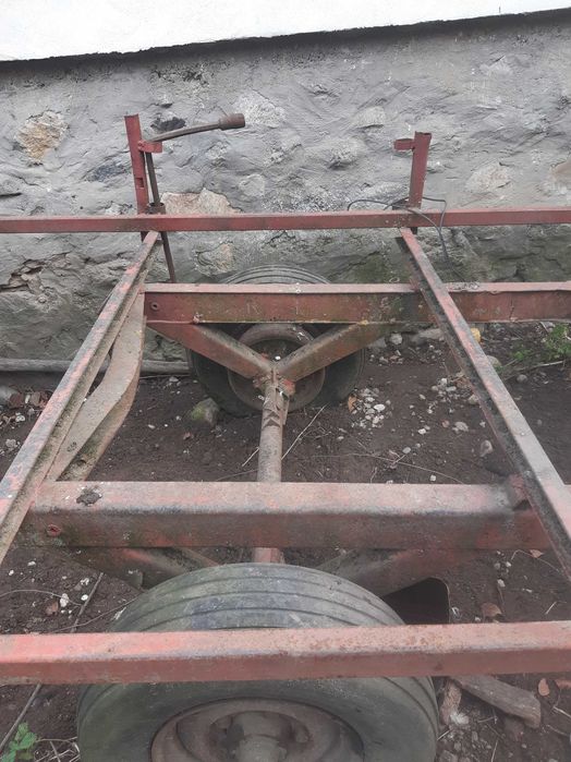 Remorca / Trepied padure