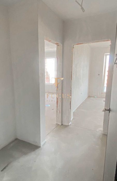 Продава се Двустаен апартамент в Пловдив, Остромила - 65 кв.м за 1260 €/кв.м - Снимка #2