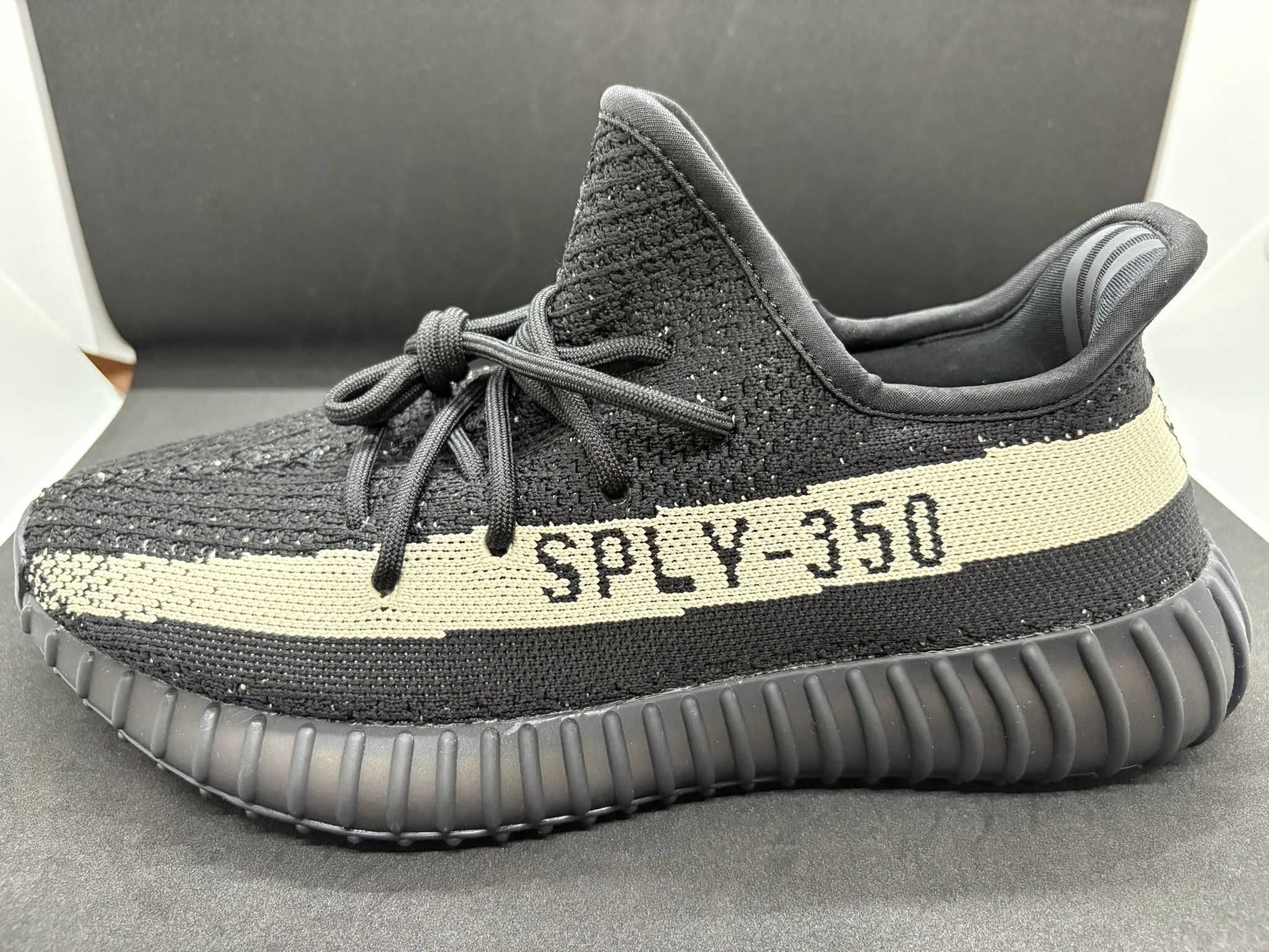 Yeezy Boost 350 V2 Core Black White