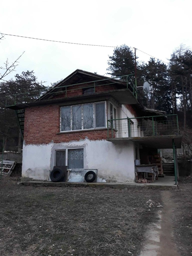 Продава се Къща в Казанлък - 900 кв.м за 96 €/кв.м - Снимка #4
