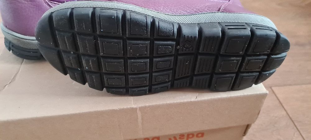 Ботуши Колев и Колев