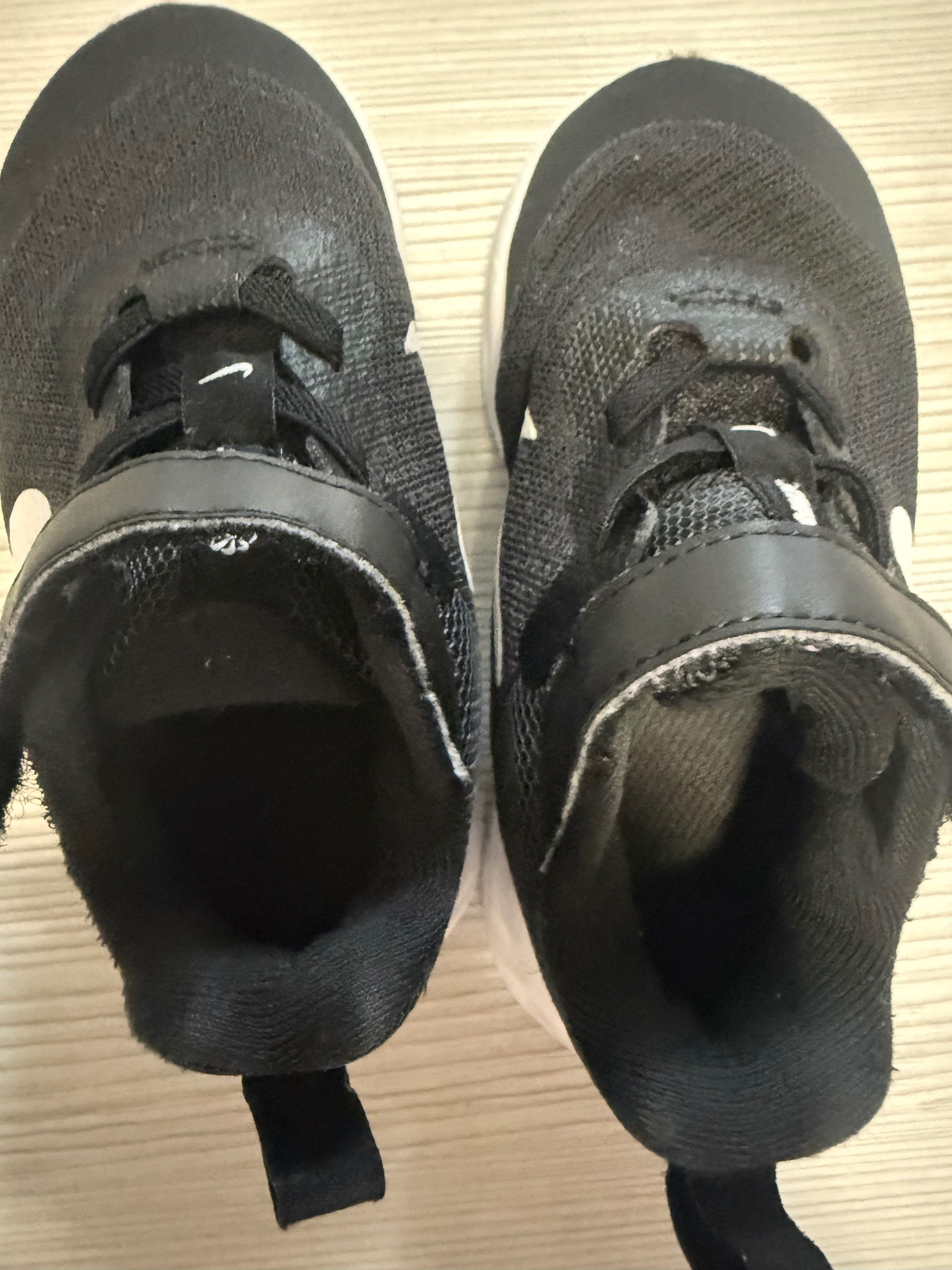 Детски маратонки NIKE