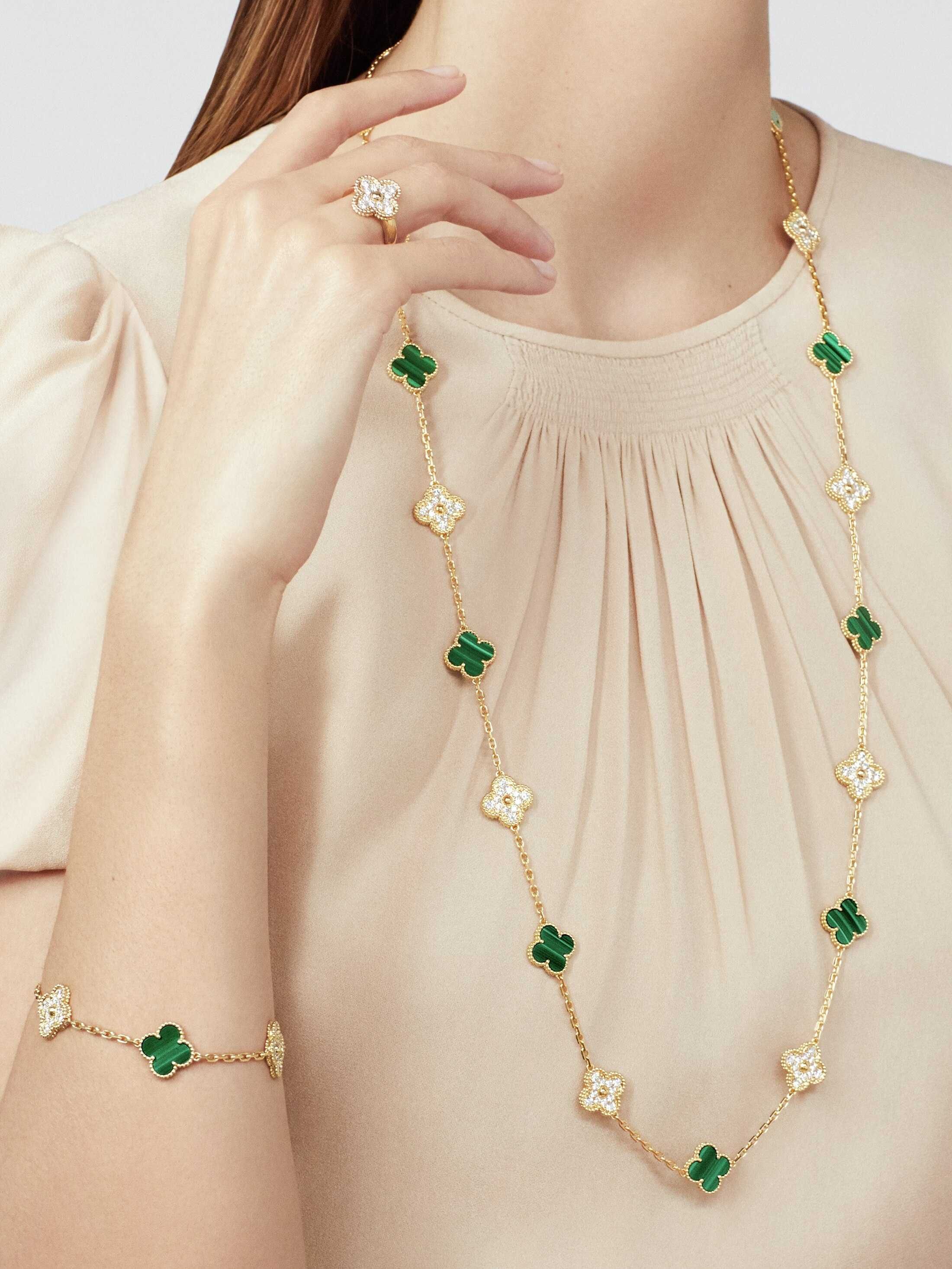 Van Cleef & Arpels VCA Gold Green Diamond 20 Alhambra Дамско Колие