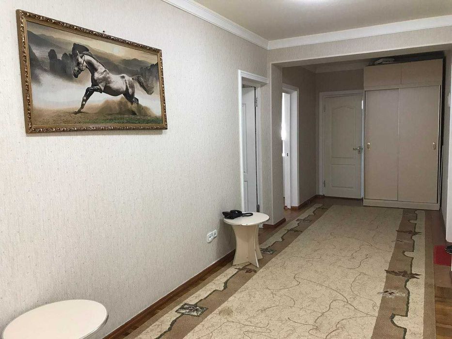 С Азимова ГУВД продается своя квартира, торг уместен