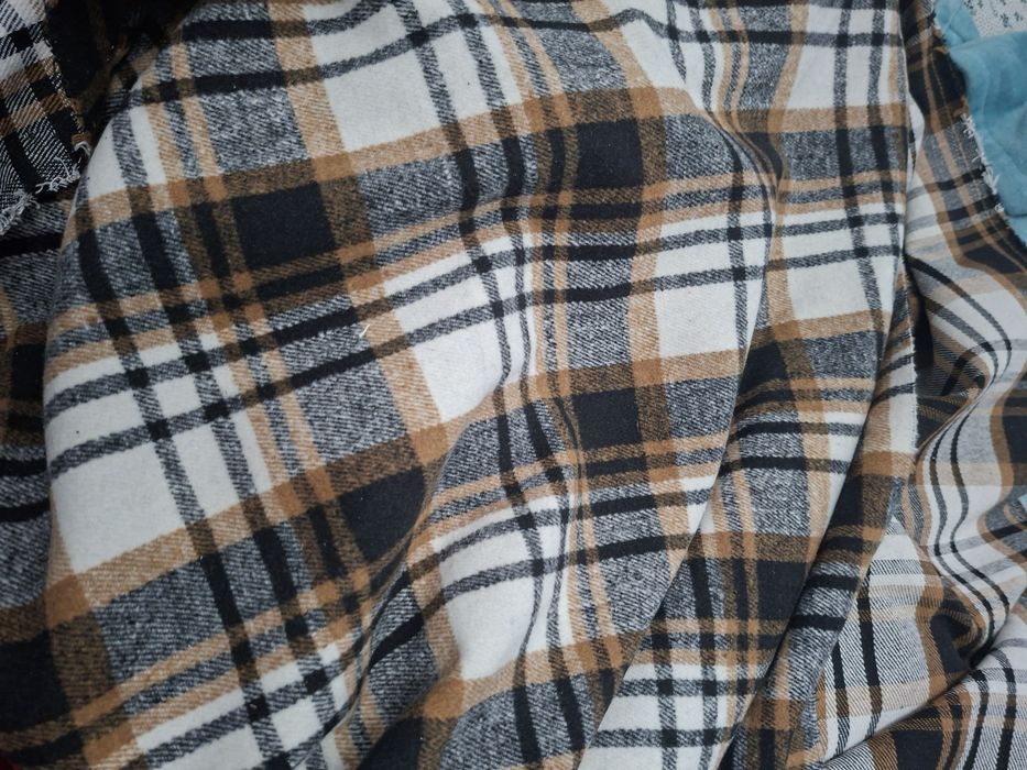 Пледы в клетку теплые