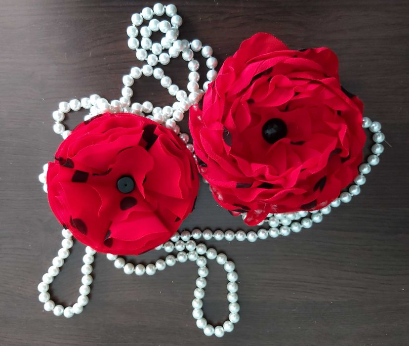 Брошки цветя от коприна