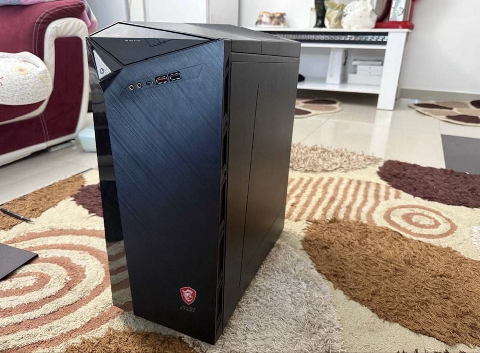 Kit PC i5 7400 8 Gb GTX1050 240 GB SSD+2 TB HDD +Monitor Samsung