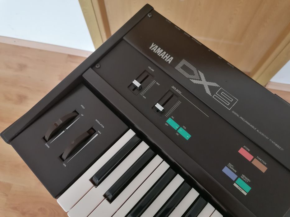 DX-9 YAMAHA orga pian