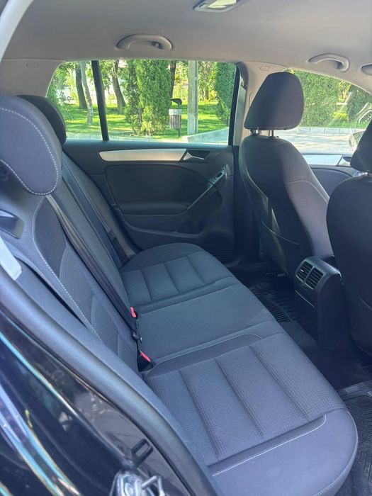 Volkswagen Golf VI
