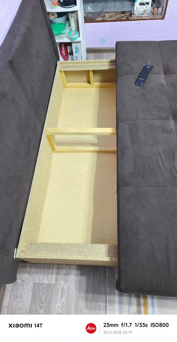 Продаётся диван в хорошем состоянии