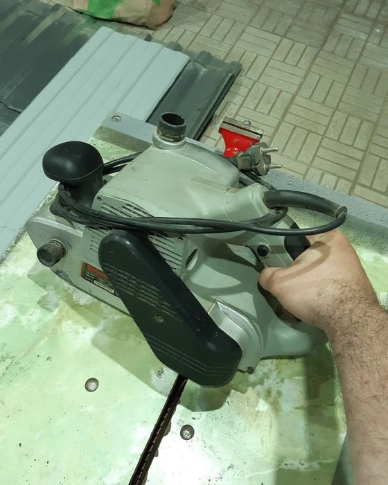 Ленточно-шлифовальная машина Crown