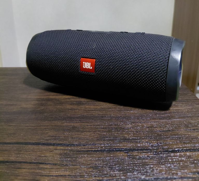 Колонка JBL (оригинал)