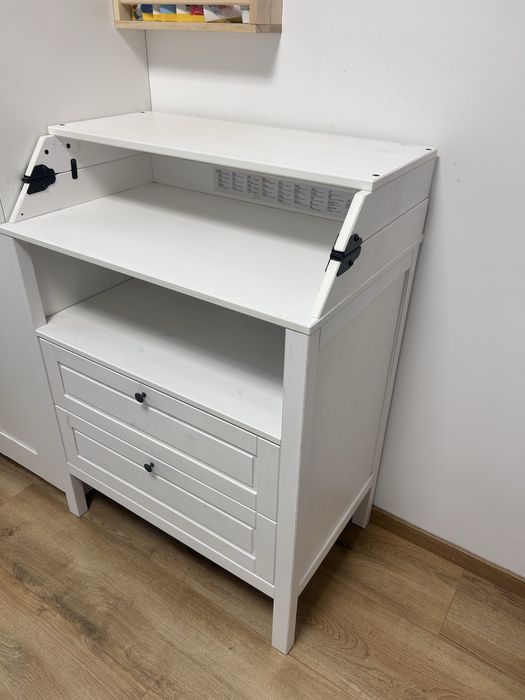 SUNDVIK маса за повиване/скрин