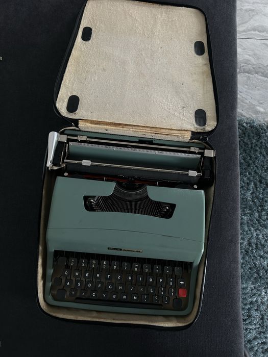 Olivetti Lettera 32