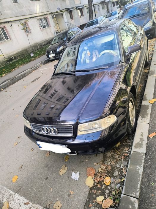 Vând Audi A4 19 TDI
